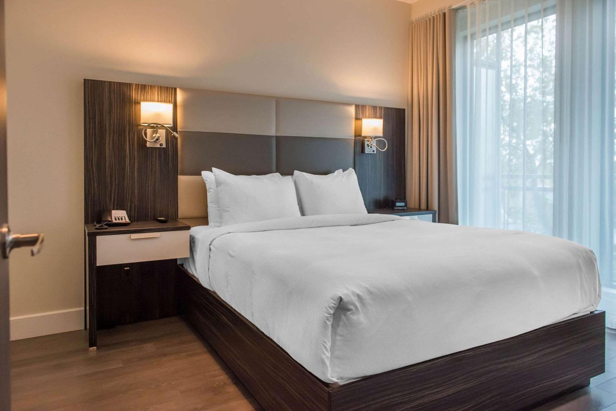 Les Suites Victoria, Ascend Hotel Collection Gatineau Luaran gambar