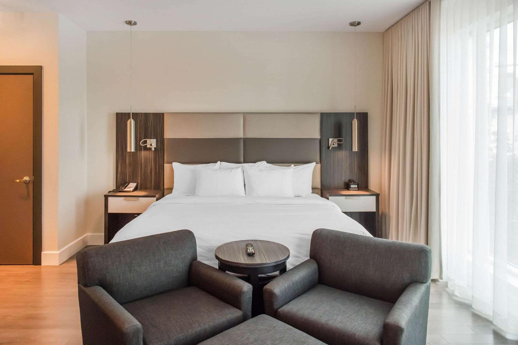 Les Suites Victoria, Ascend Hotel Collection Gatineau Luaran gambar