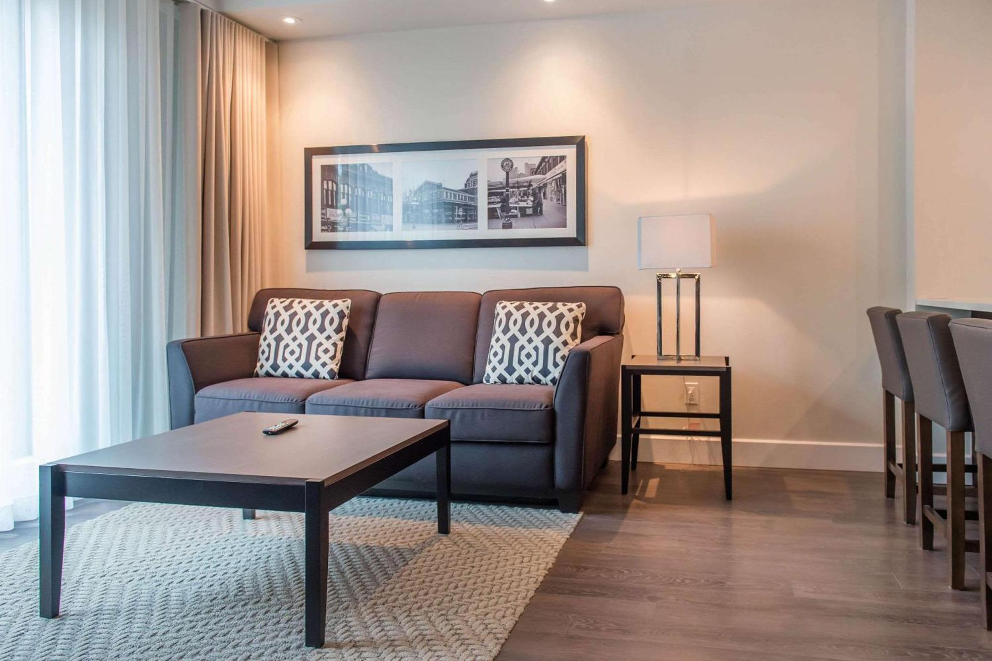 Les Suites Victoria, Ascend Hotel Collection Gatineau Luaran gambar